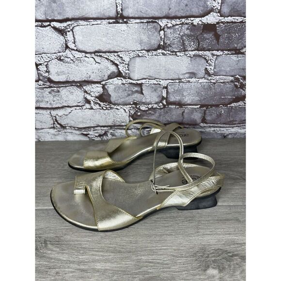 ARCHE France Gold Leather Strappy Wedge Toe Post Sandals Women Sz 41EU/10.5M US - Picture 8 of 16